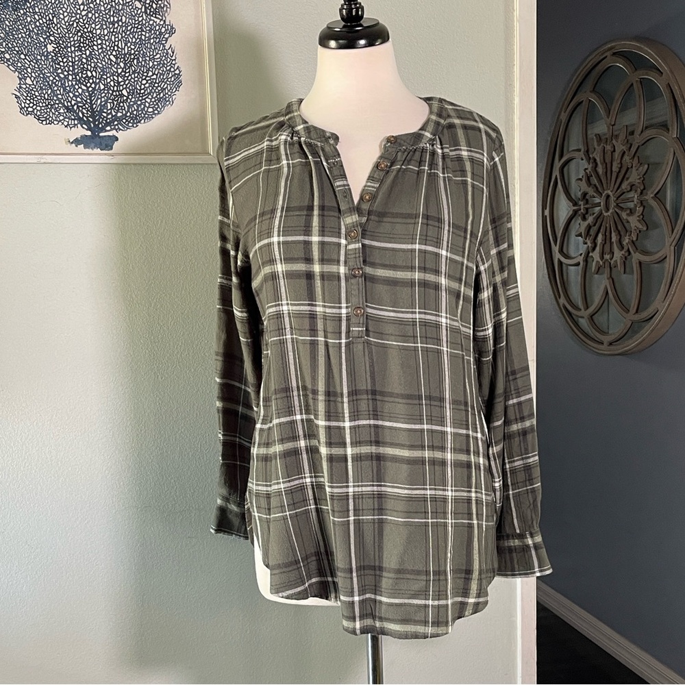Plaid Button-Up Shirt